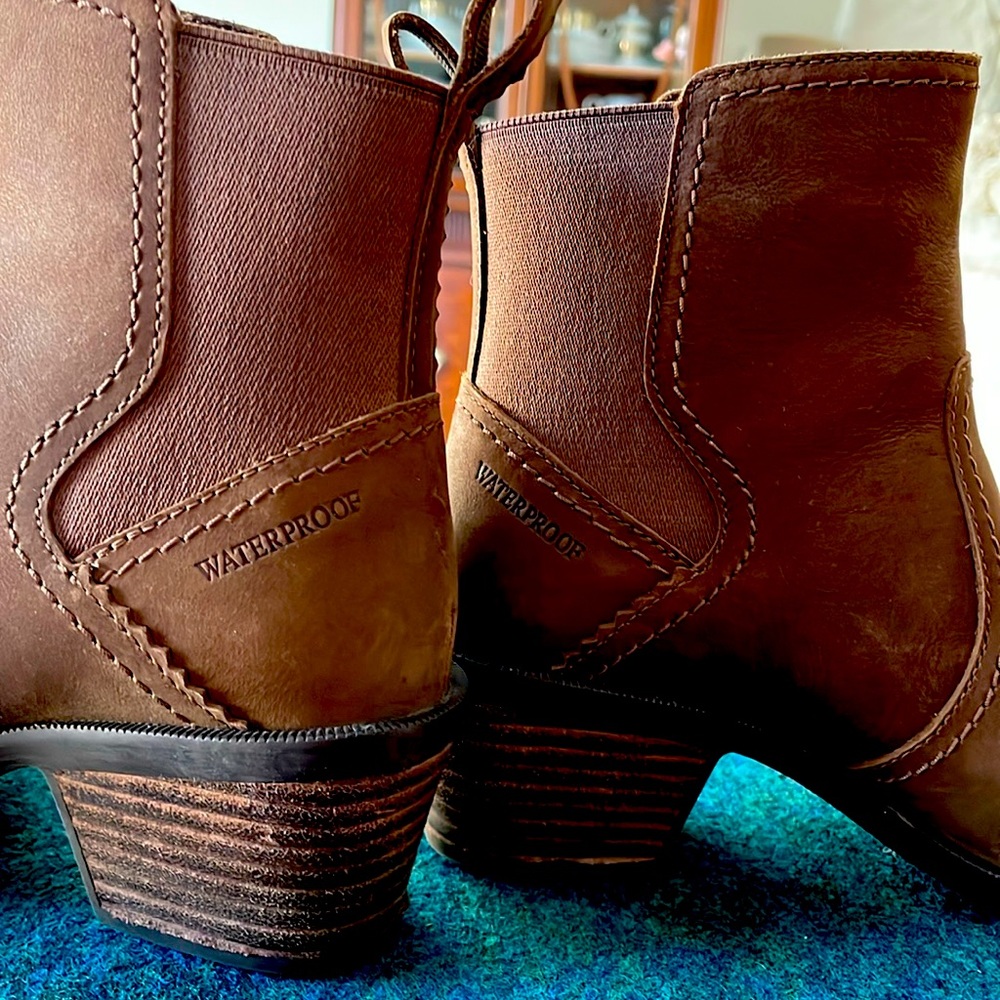 Teva Anaya Chelsea Waterproof Ankle Boots, Size 5 (EU 36) - Picture 6 of 11